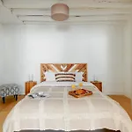 1Br Pompidou & Central Paris Flat Parigi