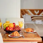 Appartamento 1Br Pompidou & Central Paris Flat Parigi
