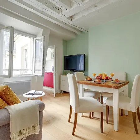 1Br Pompidou & Central Paris Flat